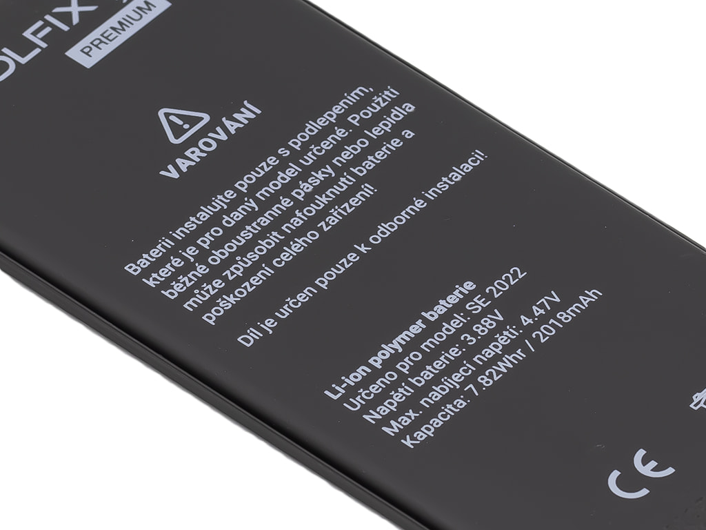 Připravená výměna baterie iPhone SE 2022 – náhradní díl